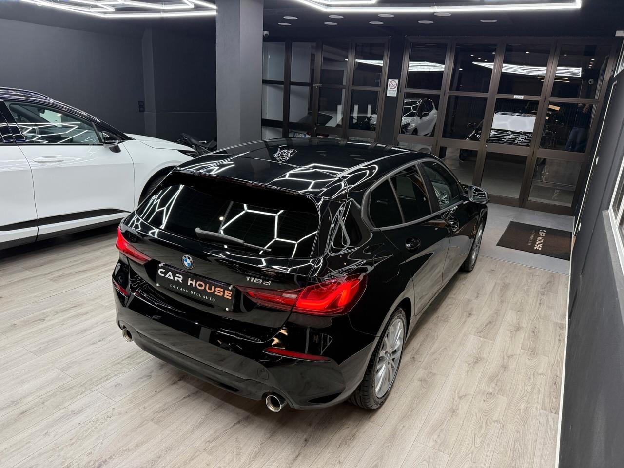 Bmw 118 118d 5p. Business Advantage