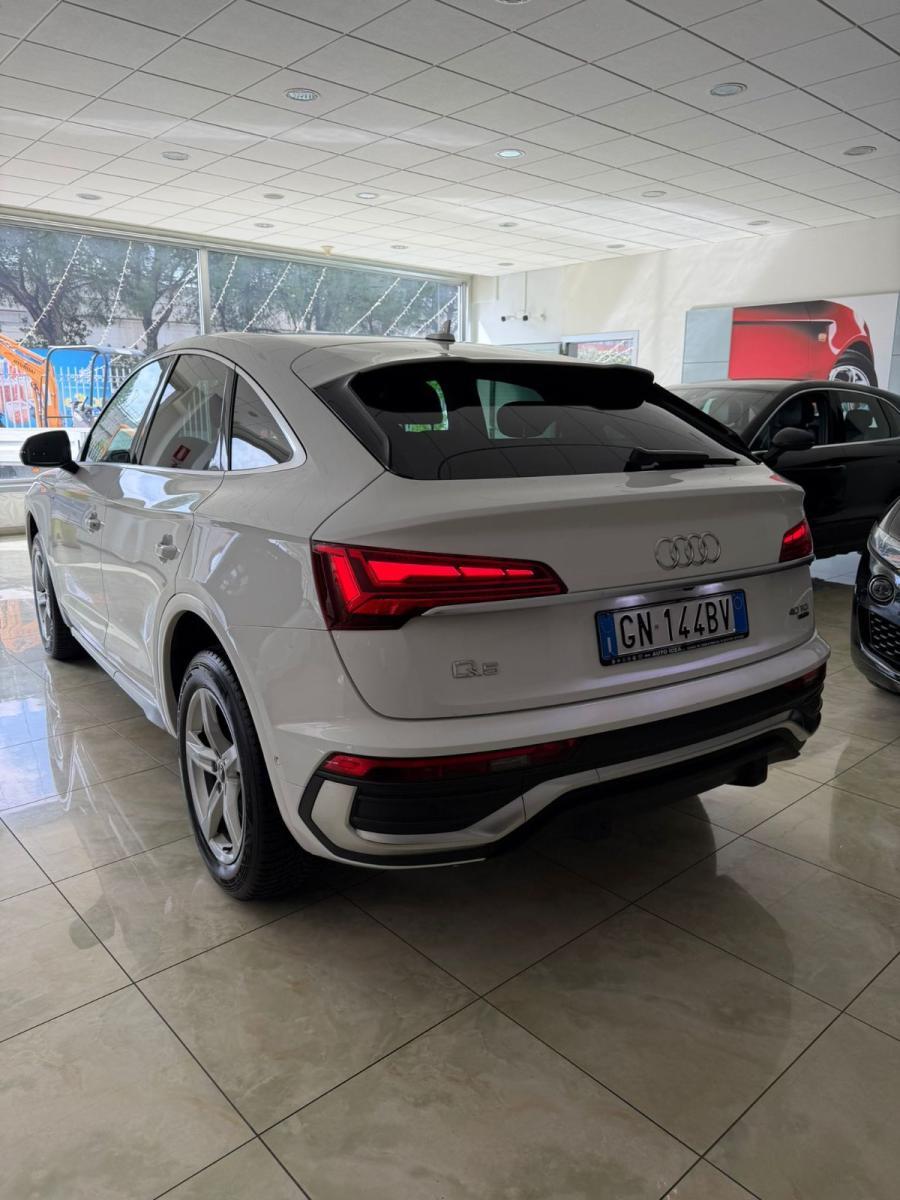 AUDI - Q5 Sportback - Q5 SPB 40 TDI quattro S tronic S line