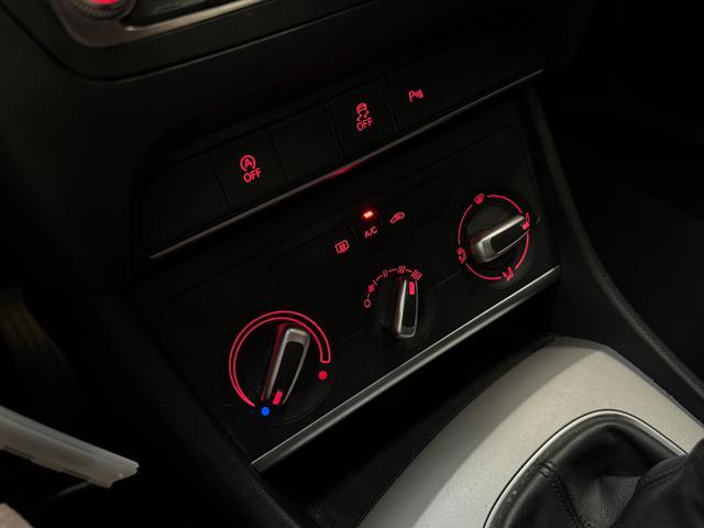 AUDI Q3 2.0 TDI quattro Business