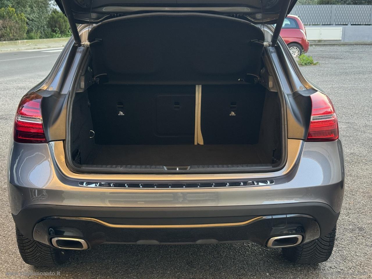 MERCEDES-BENZ GLA 200 d Automatic Sport TETTO PELLE TELEC POST