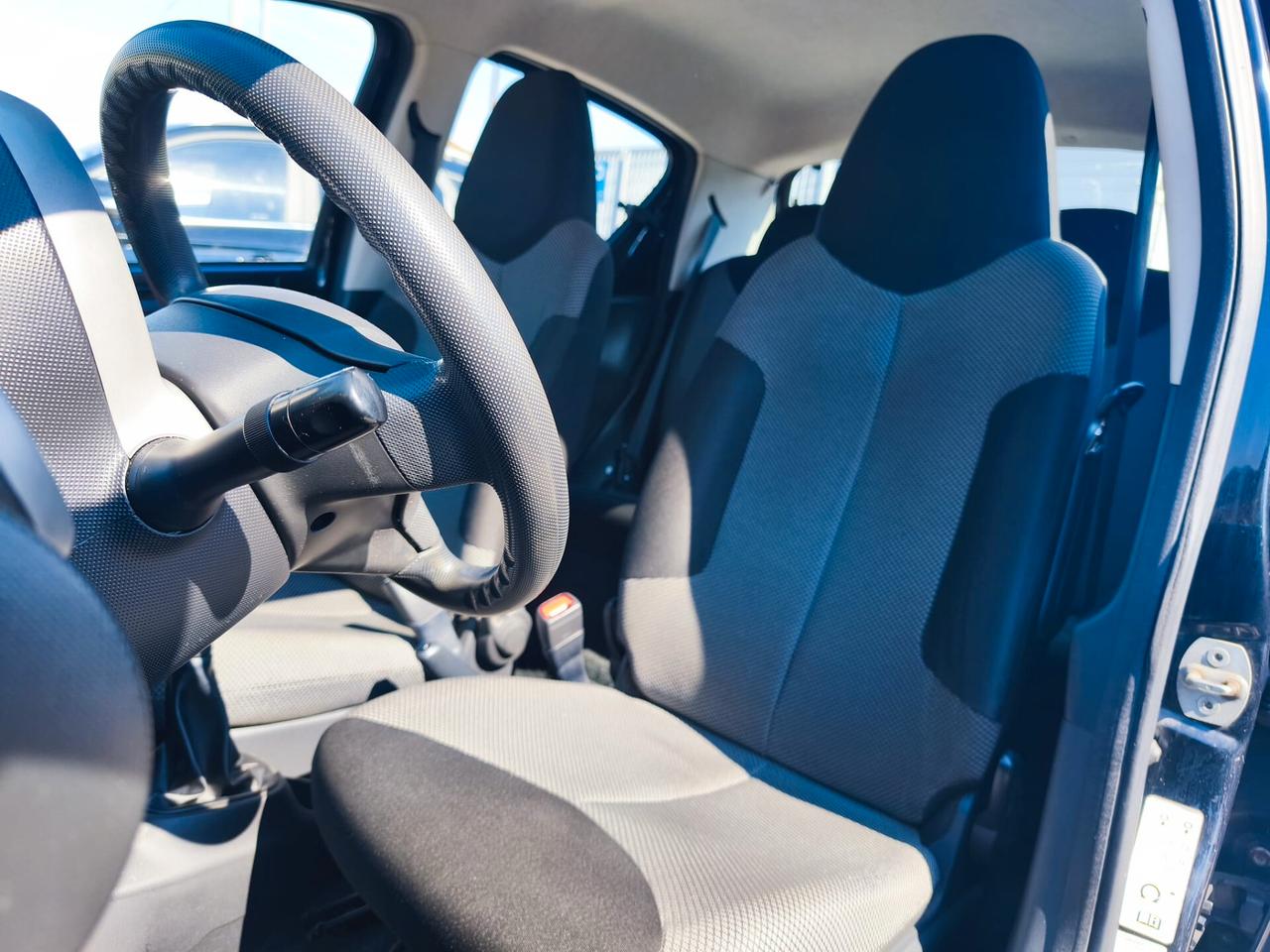 Toyota Aygo 1.0 12V VVT-i 5 porte Sol