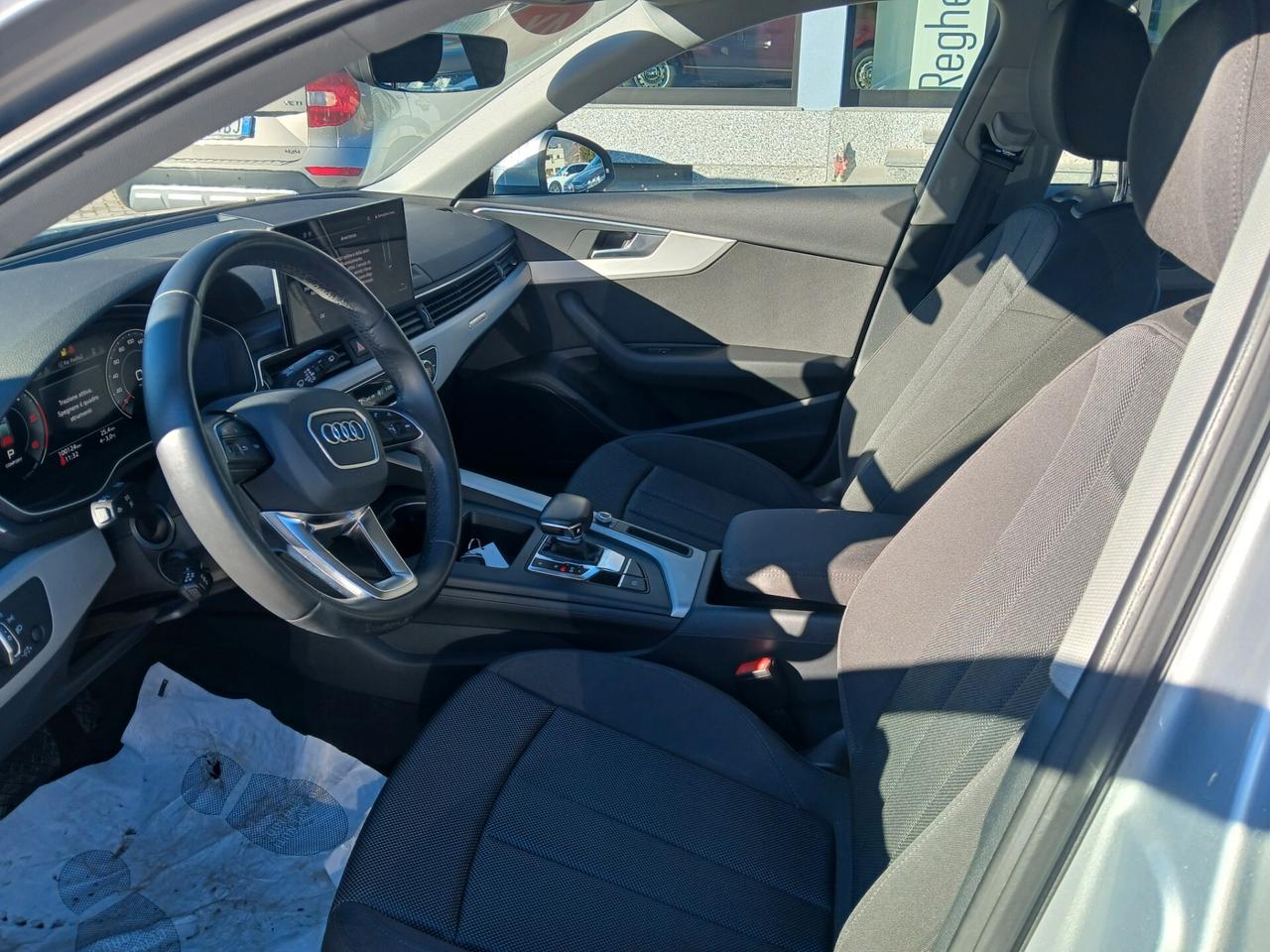 Audi A4 Avant 40 TDI quattro S tronic Business