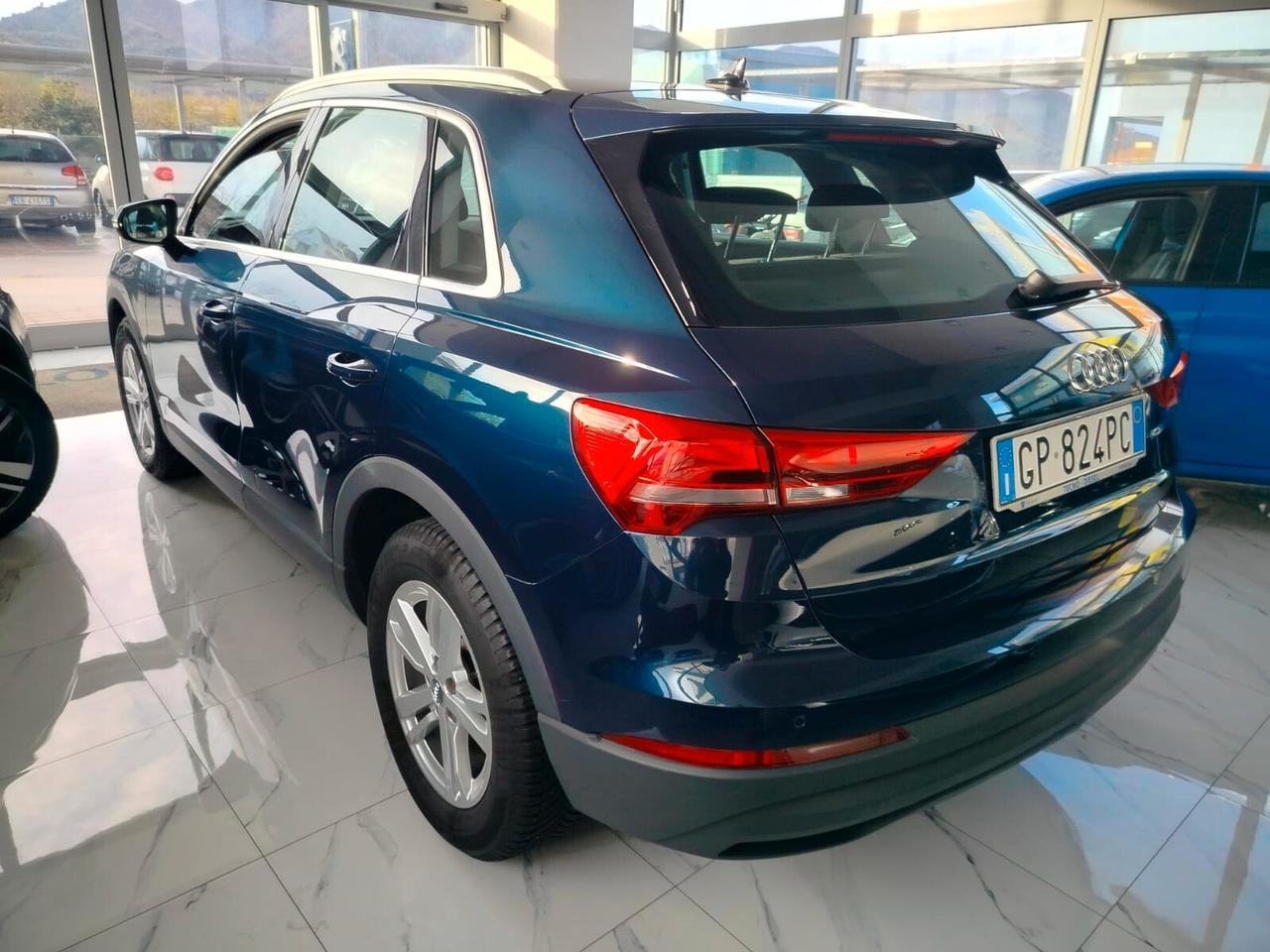 Audi Q3 35 TDI S tronic Business