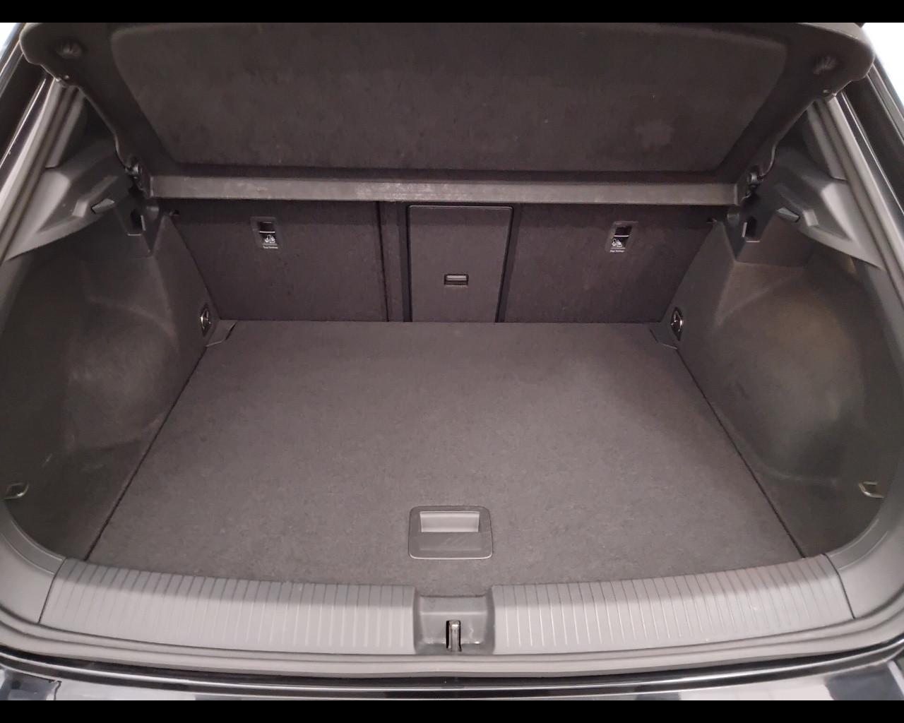 VOLKSWAGEN T-Roc 2022 - T-Roc 1.5 tsi R-Line dsg