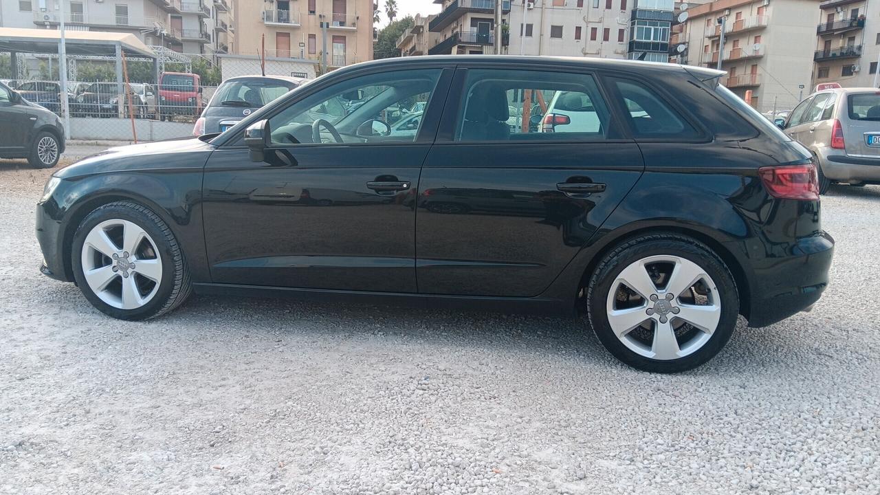 Audi A3 1.6 TDI clean diesel S tronic Ambition