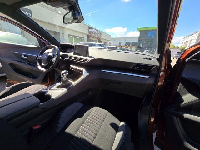 PEUGEOT 5008 PureTech Turbo 130 7 POSTI PERMUTE UNICO PROP