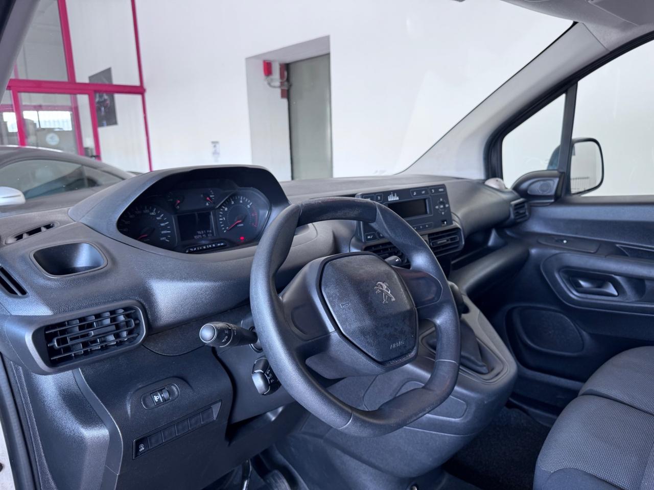 Peugeot Partner BlueHDi 100 S&S PC Furgone Pro