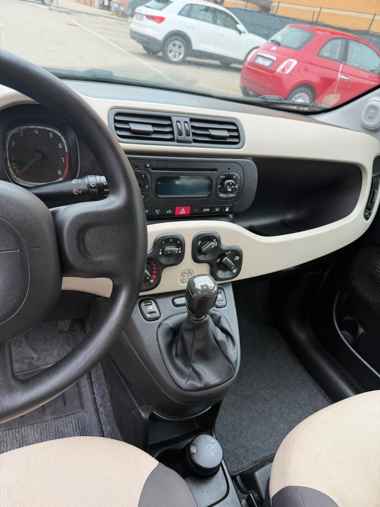 Fiat Panda 1.2 Gpl - NEOPATENTATI - 12 MESI DI GARANZIA -