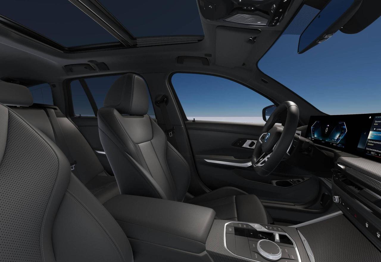 BMW Serie 3 330e Touring Hybrid Edition