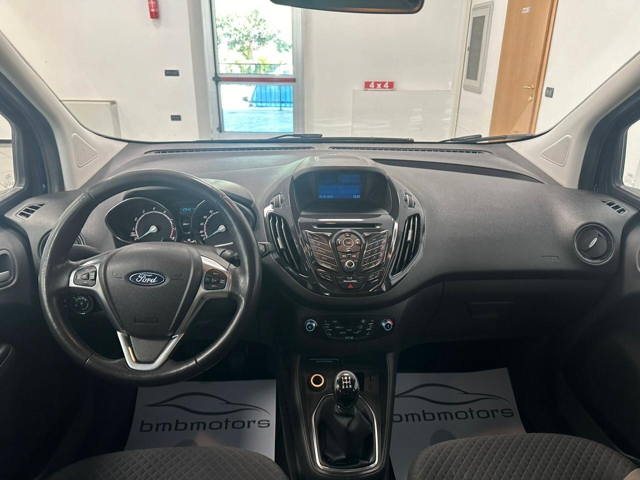 Ford Tourneo Courier 1.0 EcoBoost 100 CV Titanium