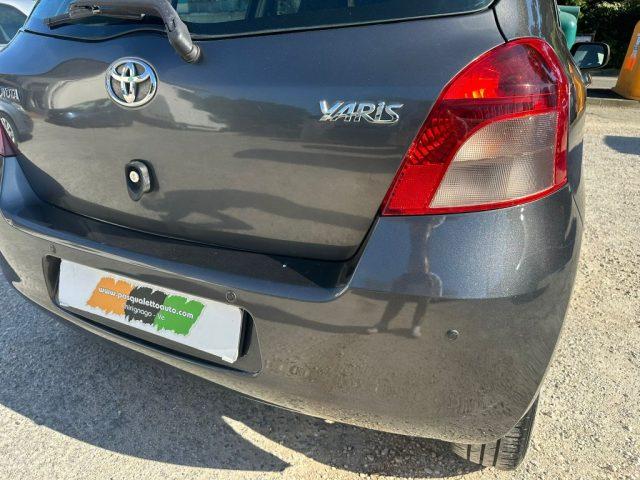 TOYOTA Yaris 1.3 5 porte Sol