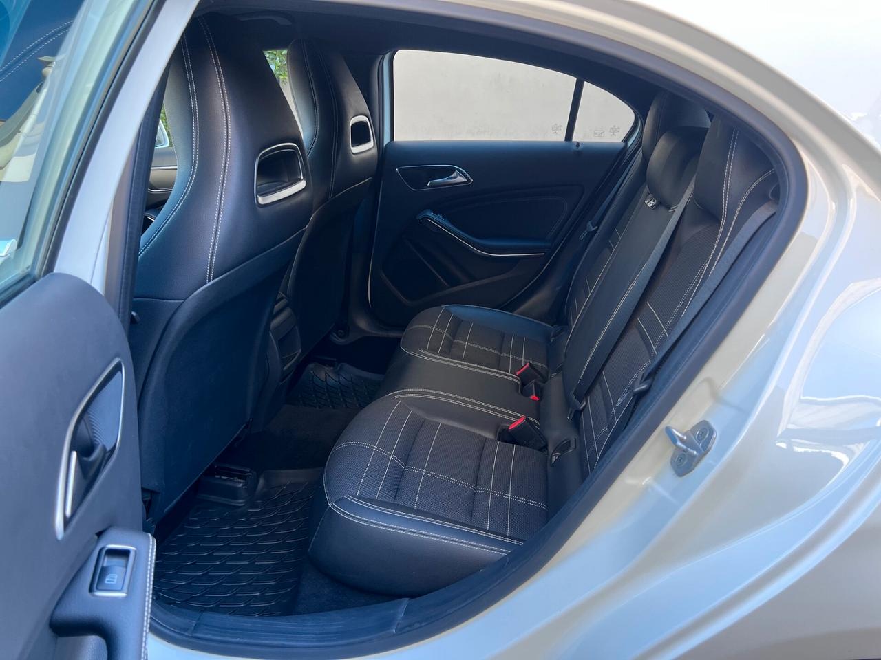 Mercedes-benz A 180 d Sport my16 LED/AMERA/PELLE/NAVI.. PERFETTA!!