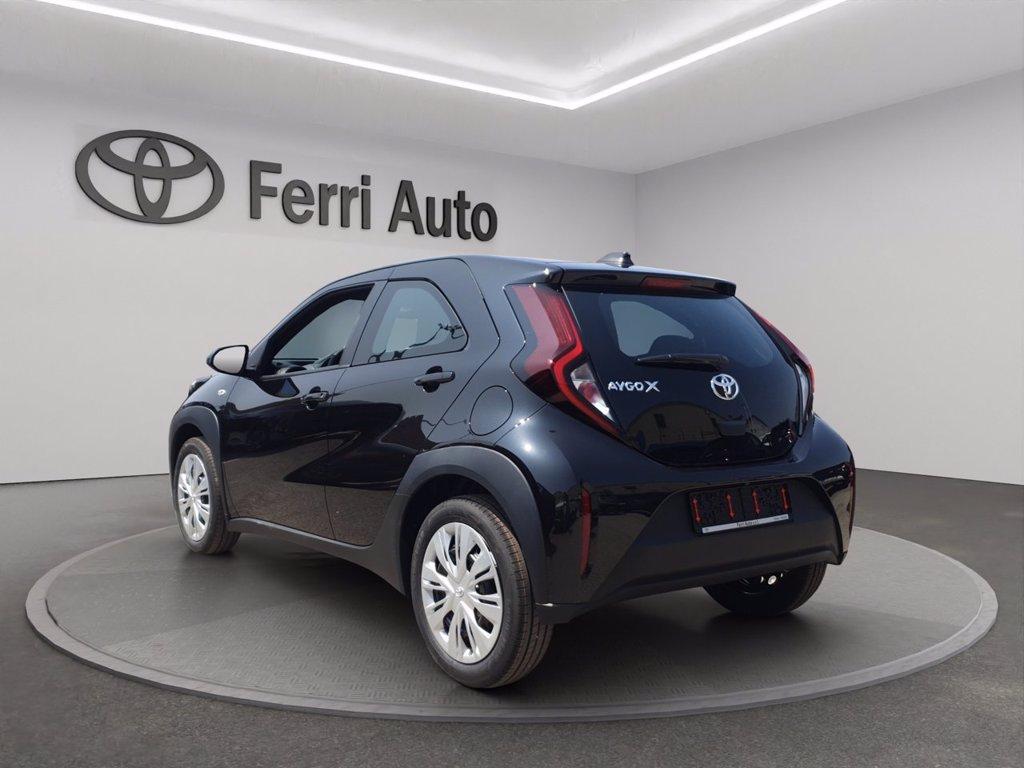 TOYOTA Aygo x 1.0 active 72cv del 2025