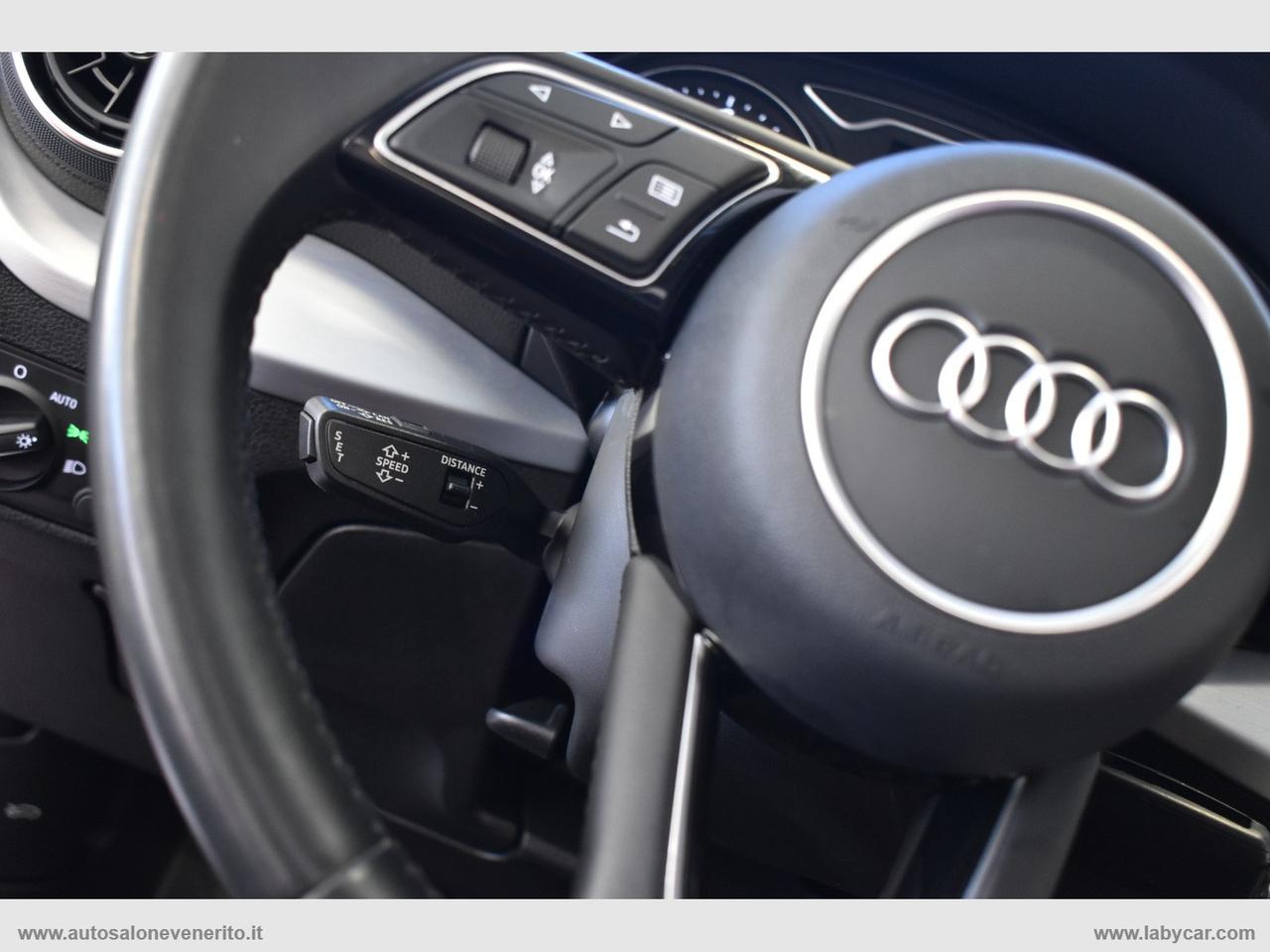 AUDI Q2 30 TDI S tronic Identity Black