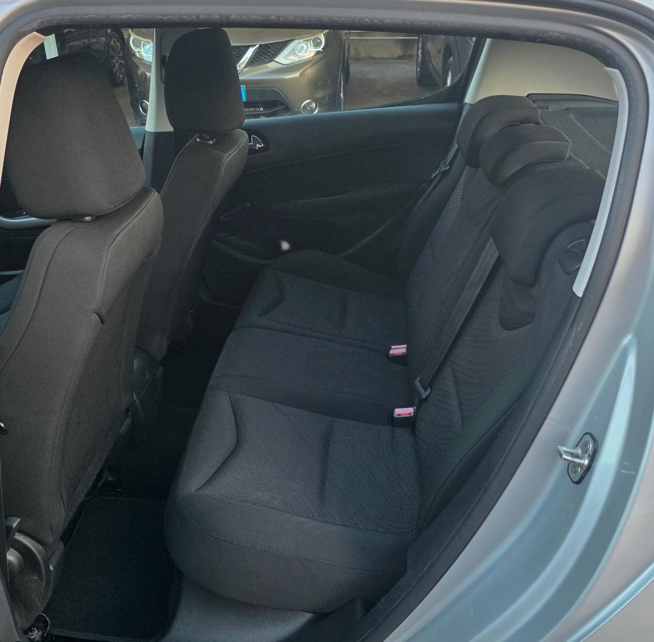 Peugeot 308 1.6 HDi 90CV 5p. Tecno