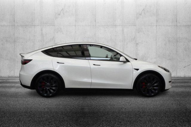 TESLA Model Y Performance AWD