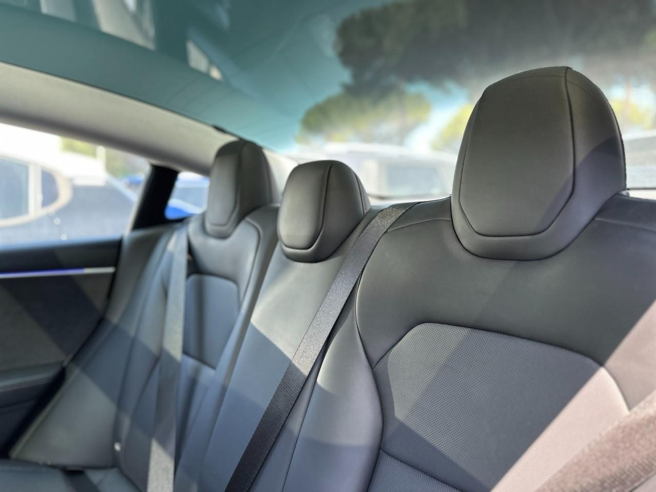 TESLA Model 3 - Model 3 Long Range Dual Motor awd