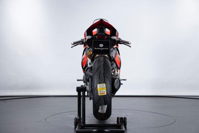 2023 DUCATI PANIGALE V2 BULEGA 2023 WORLD CHAMPION REPLICA - RDS01547