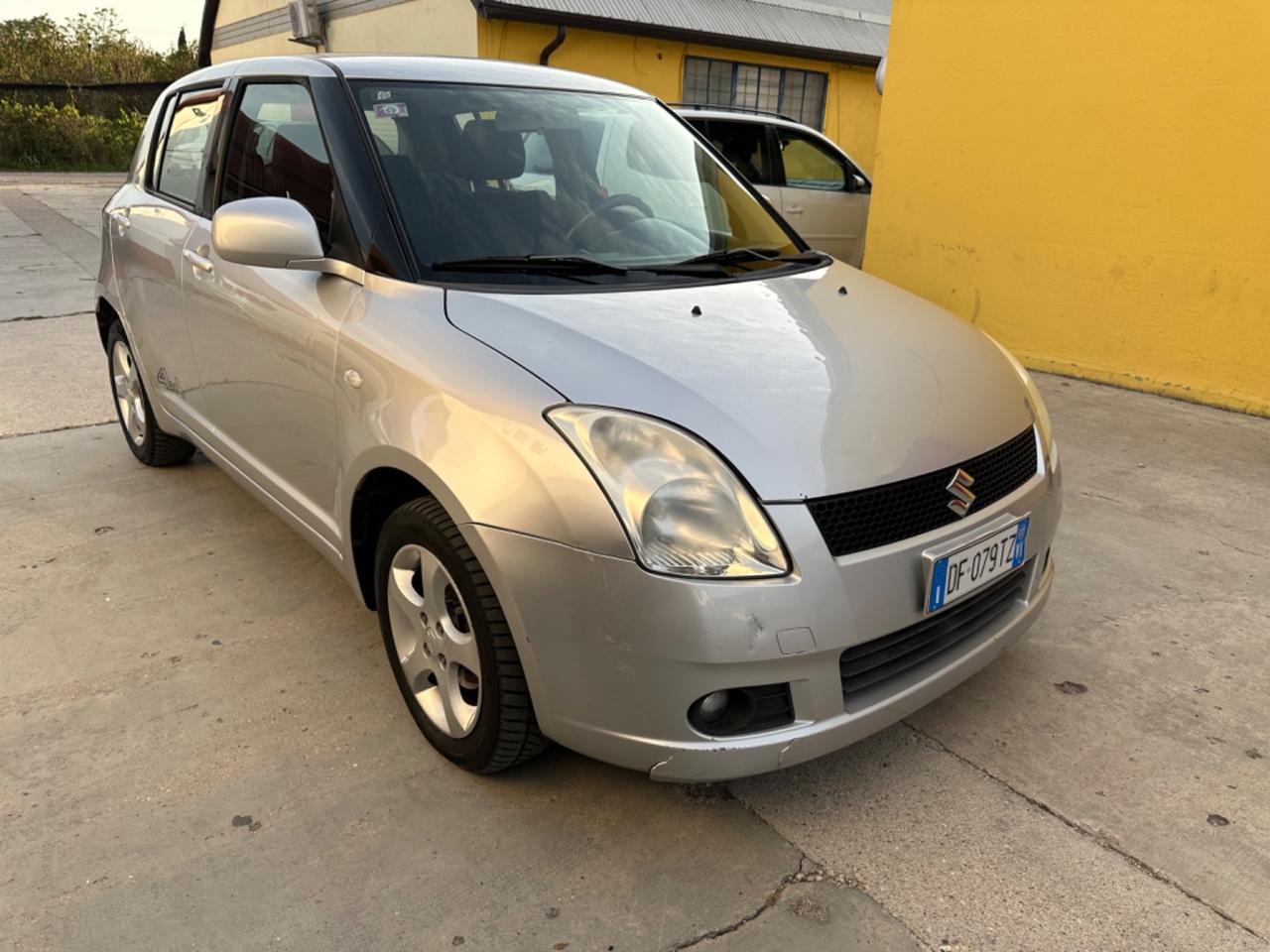 Suzuki Swift 1.3 4x4 5p. GL Benzina