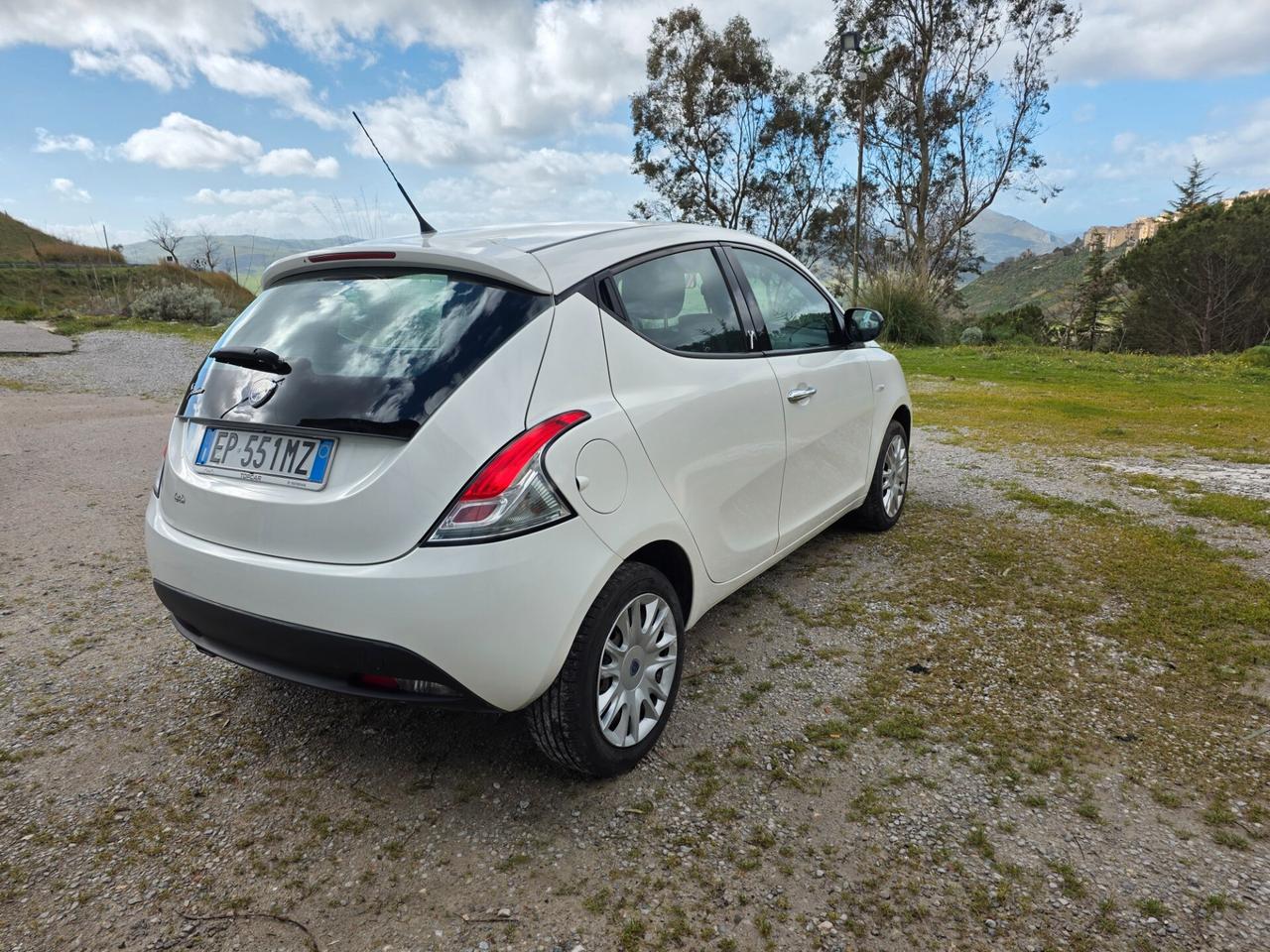 Lancia Ypsilon 1.3 MJT 16V 95 CV 5 porte S&S Platinum