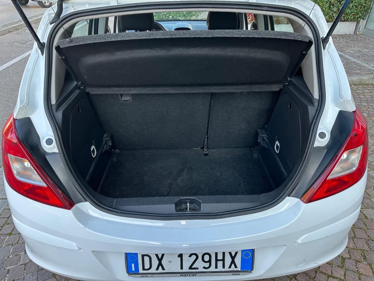 Opel Corsa 1.2 5 porte Enjoy