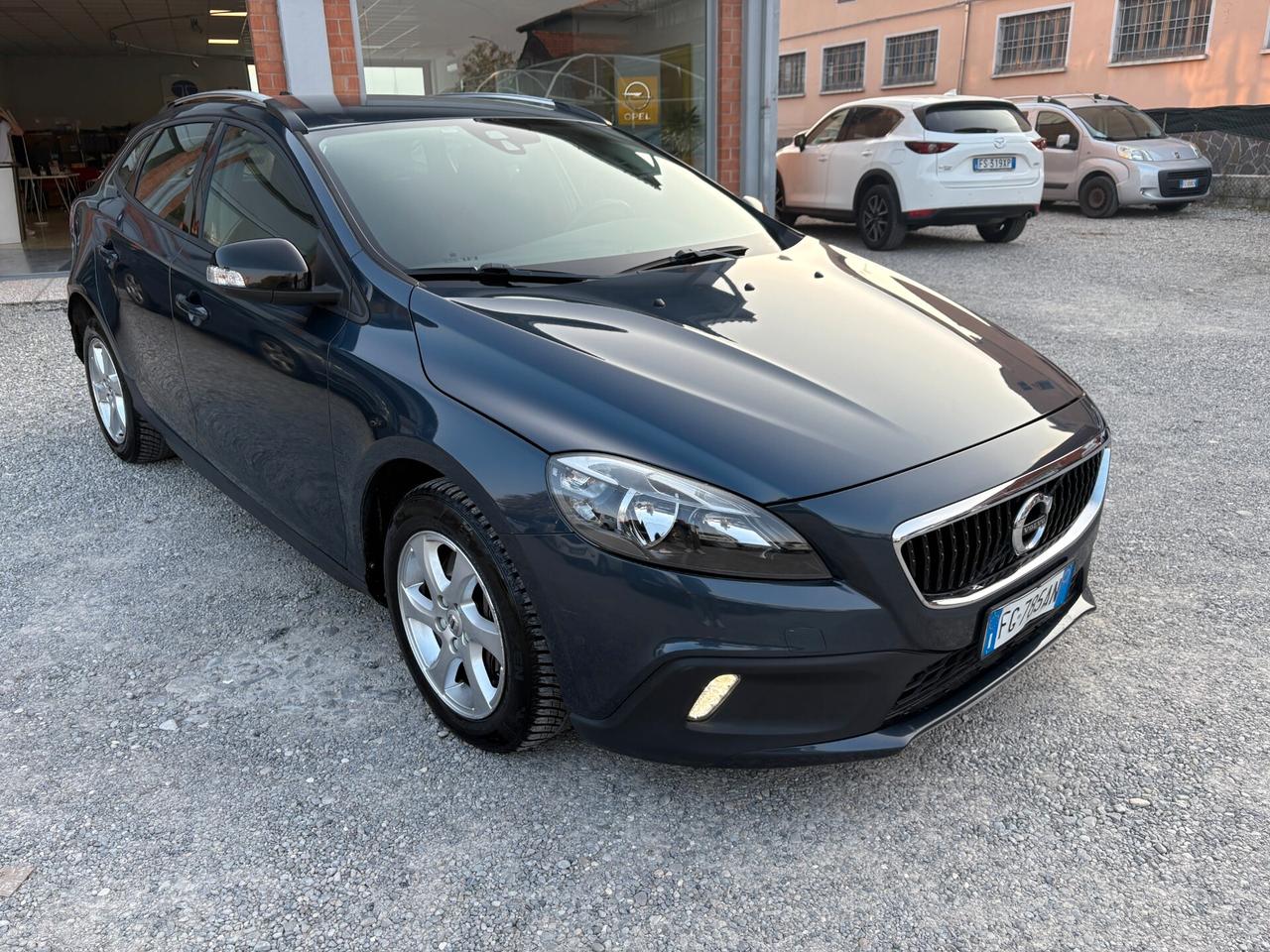 Volvo V40 2.0 D2 120CV Cross Country