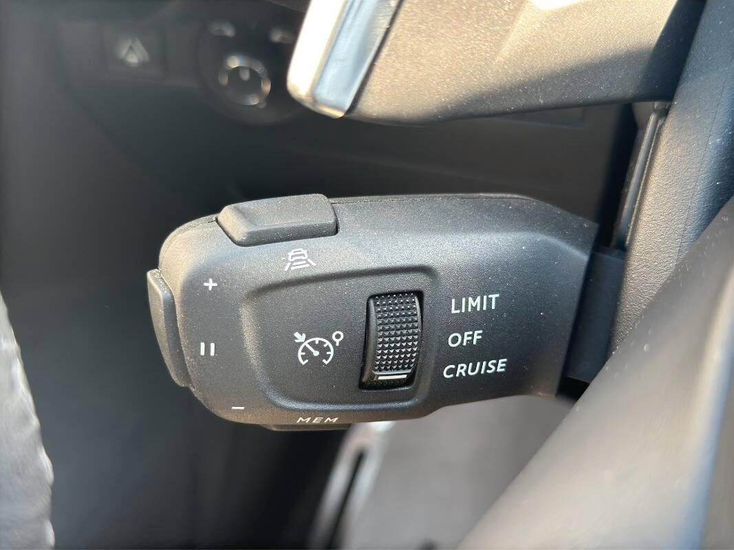 DS DS 7 1.5 bluehdi Esprit de Voyage 130cv AUTOMATICA