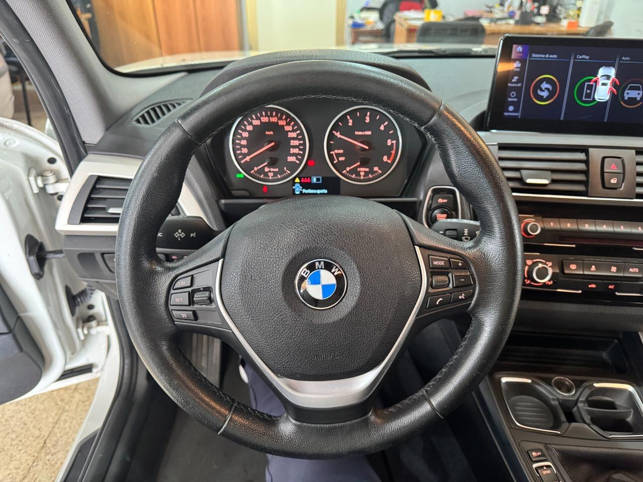 Bmw 116 116d Urban cv. NAVIGATORE OK NEOPATENTATI