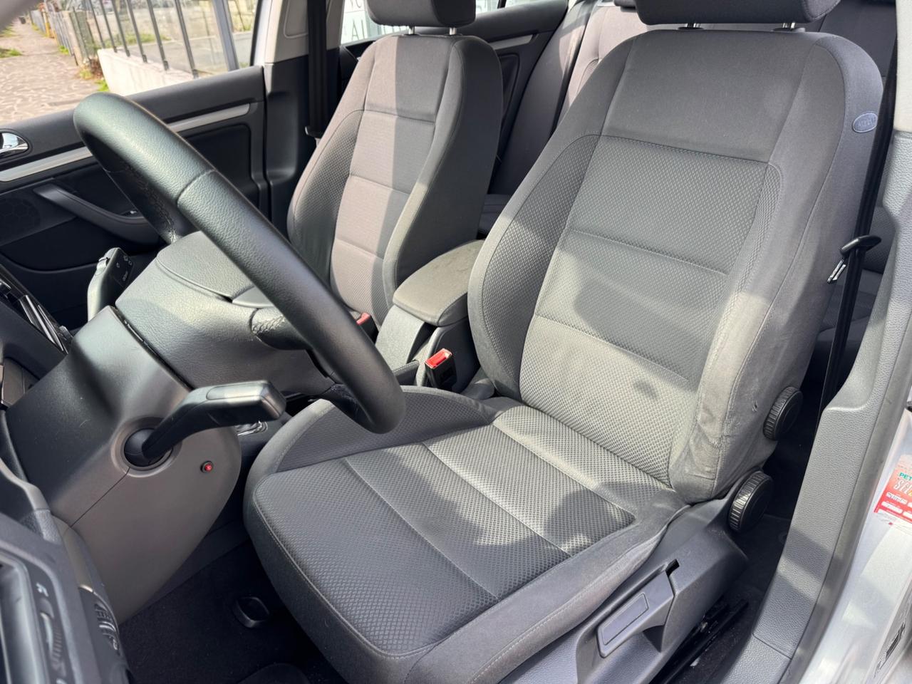 Volkswagen Golf 2.0 16V TDI 5p. Sportline