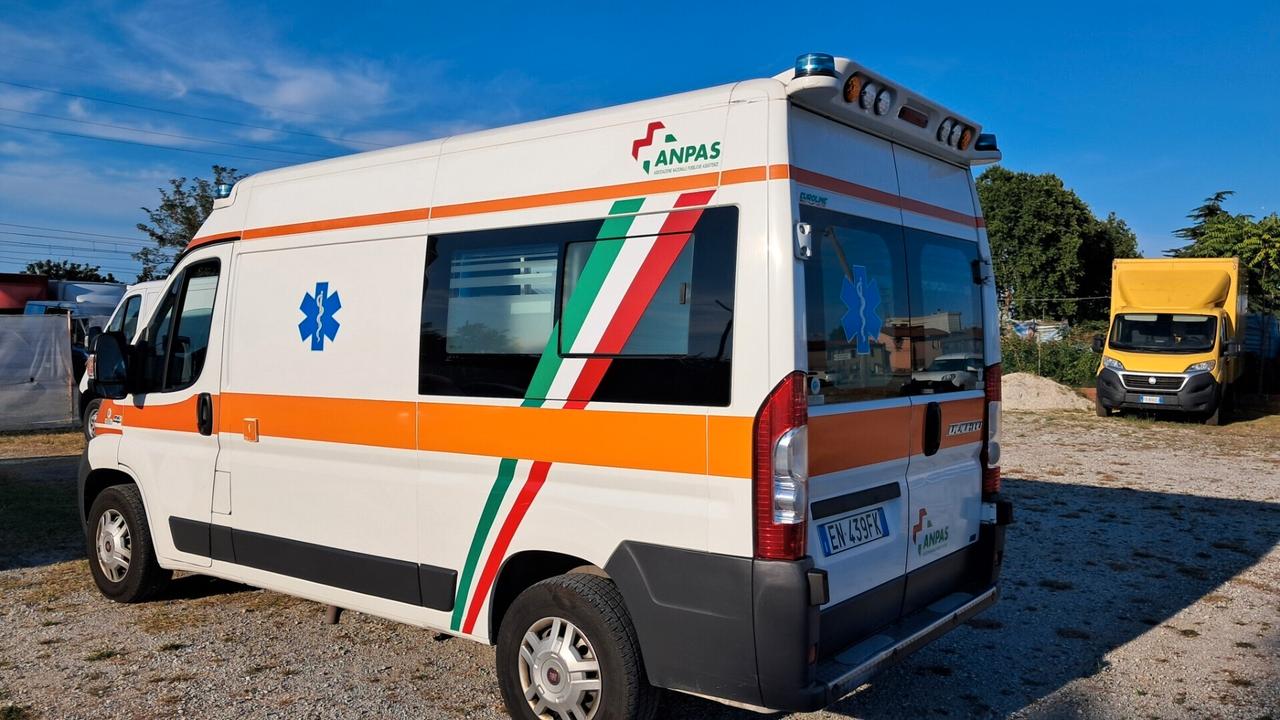 Fiat Ducato 35 2.3 MJT 130CV PM-TM Ambulanza