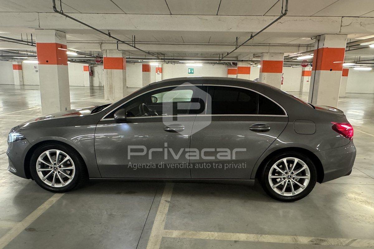 MERCEDES A 180 d Automatic Business
