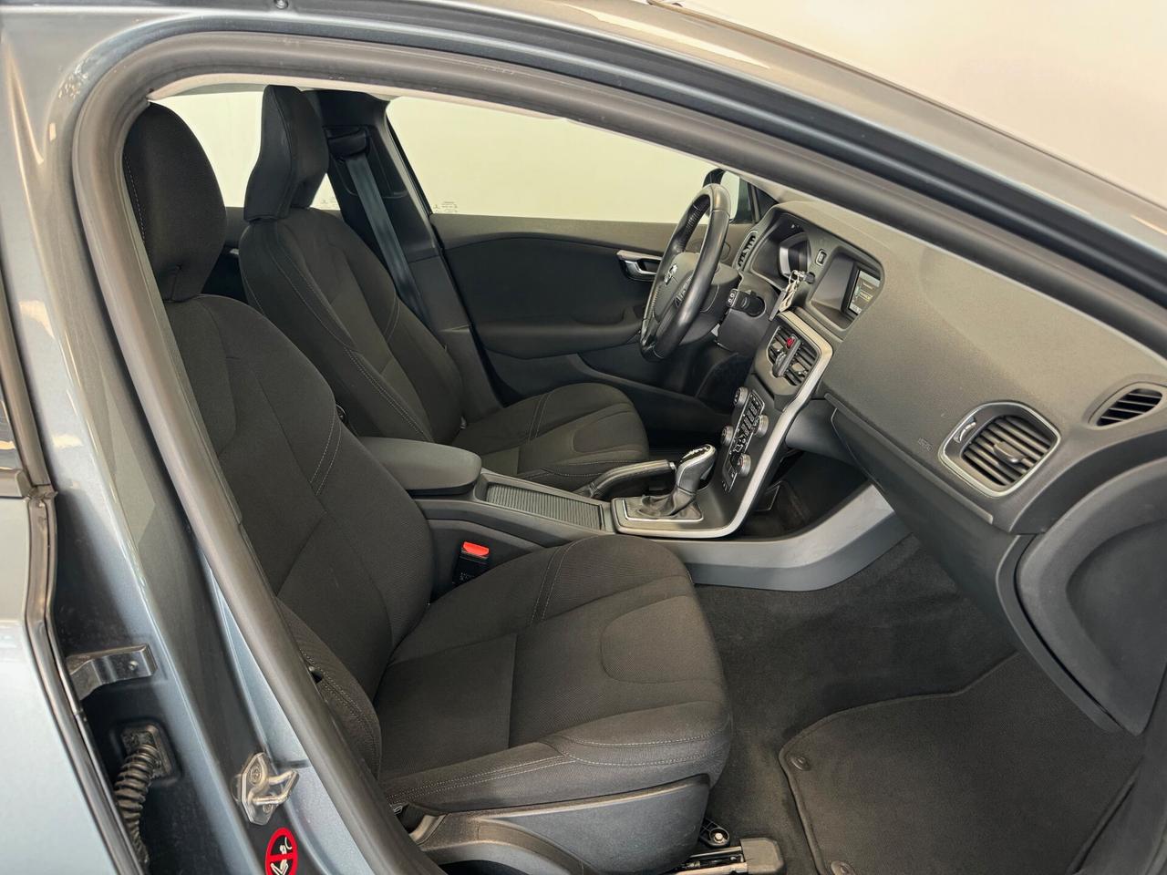 Volvo V40 D2 GEARTRONIC AUTOMATICO UNIPROP. KM CERTIFICATI