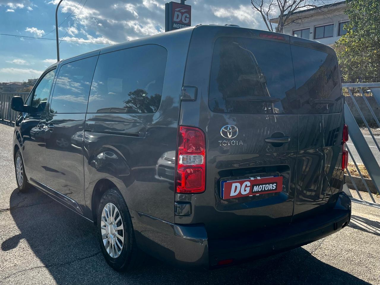 Toyota Proace Verso 1.5D L0 D Lounge