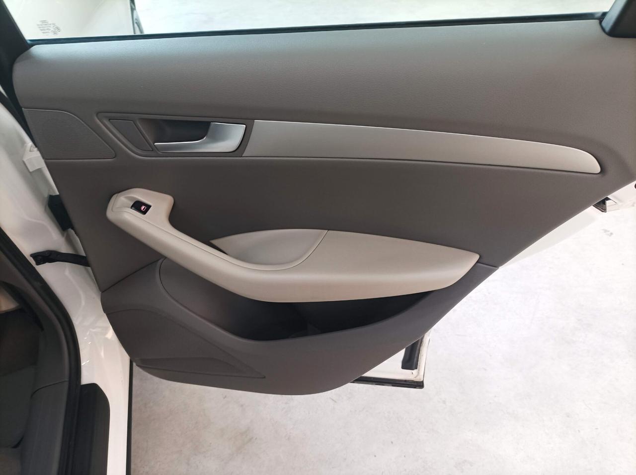 Audi Q5 2.0 TDI 143 CV quattro 06/2011