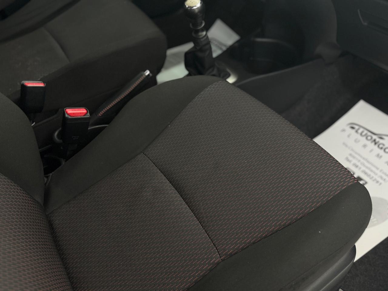 Toyota Yaris 1.4 90 Cv Lounge- Full Opt