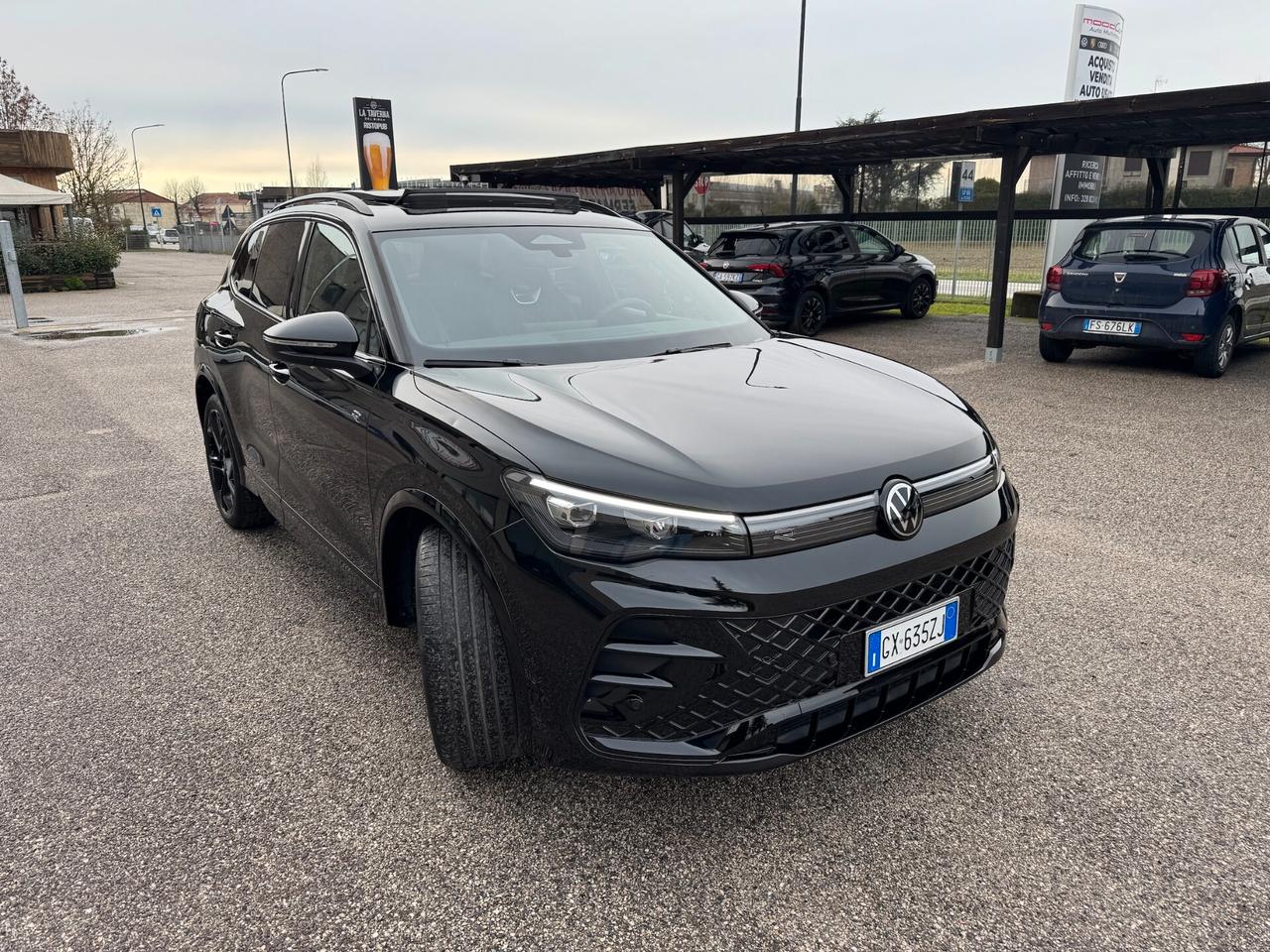 Volkswagen Tiguan 2.0 TDI 150 CV DSG R-Line plus GARANZIA VOLKSWAGEN