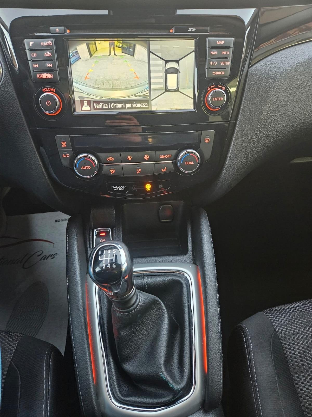 Nissan Qashqai 1.2 benz. DIG-T 360° TETTO PANORAMICO