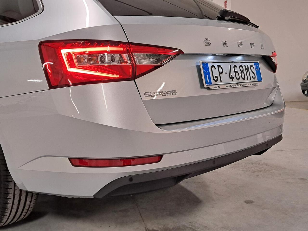 Skoda Superb 2.0 TDI EVO SCR 200CV Executive Wagon DSG Km.0