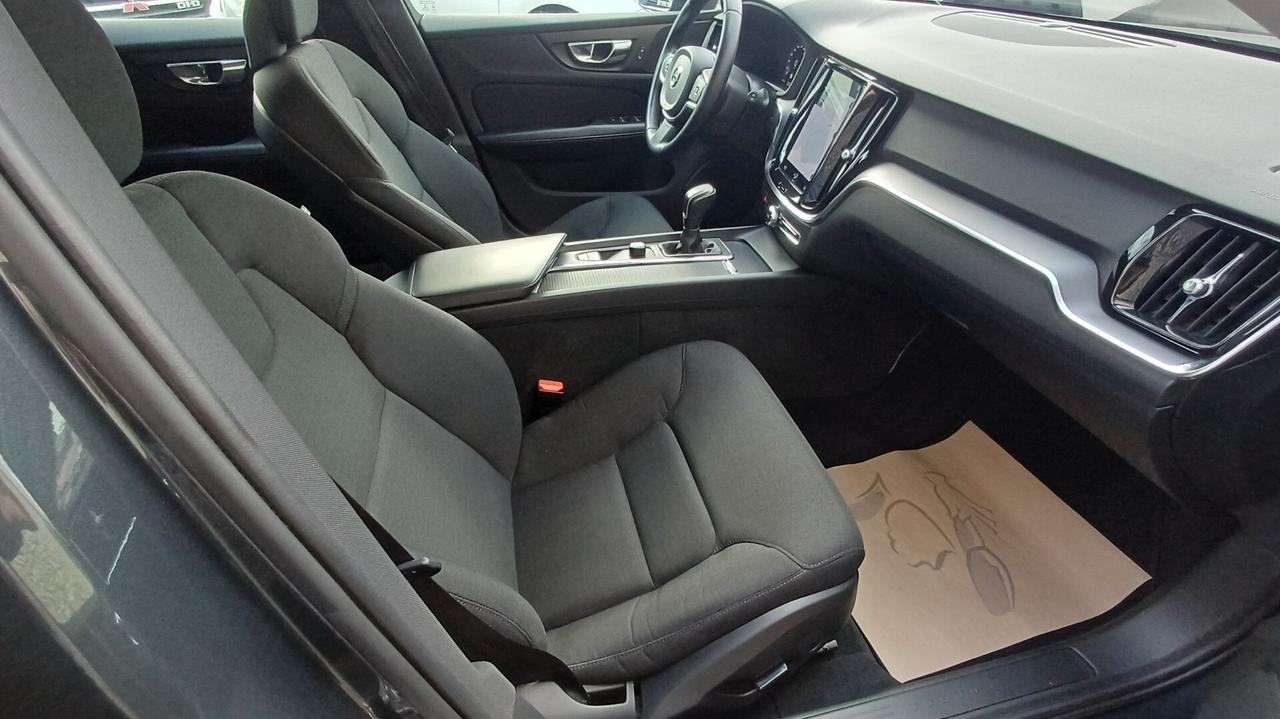 Volvo V60 D3 Business Plus Manuale + Finanziamento