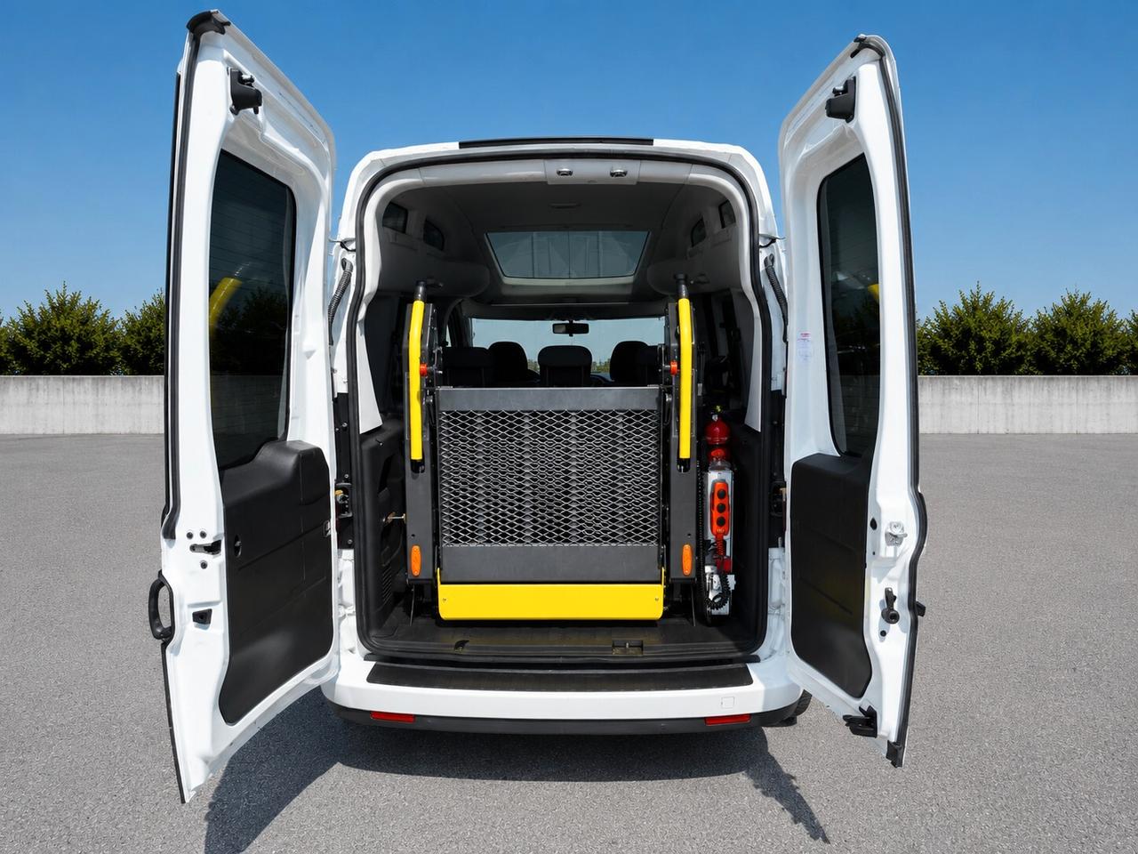 Fiat Doblò 1.6 MJT 16V - 120CV Trasporto Disabili
