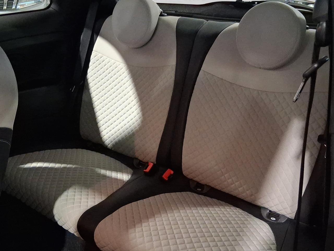 Fiat 500 1.0 Hybrid Lounge 70cv