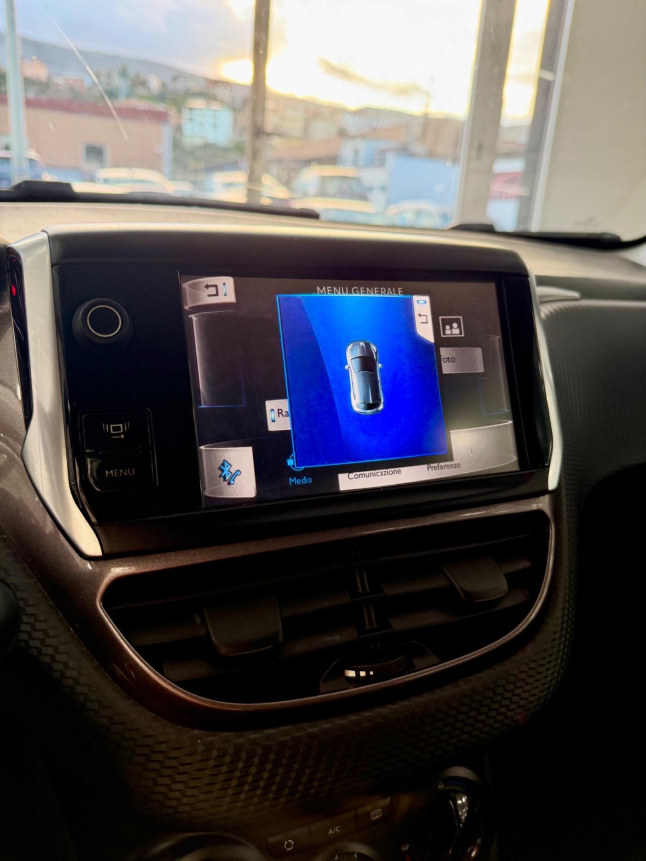 Peugeot 2008 1.2 VTi 82CV Allure FINANZIABILE