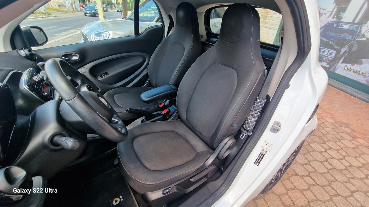 Smart ForTwo 90 0.9 Turbo twinamic PASSION * LED+ PANORAMA*