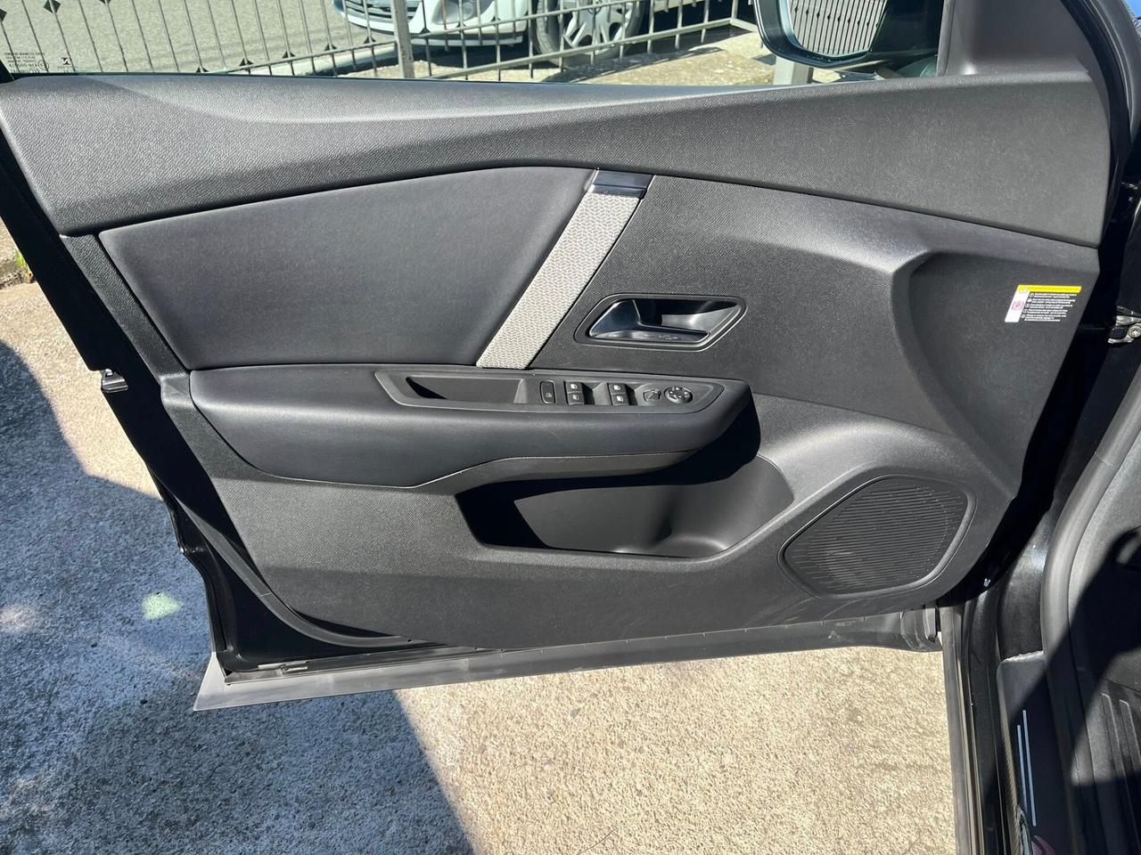 Citroen C4 1.5 BlueHDi 130CV S&S EAT8 Shine TETTO