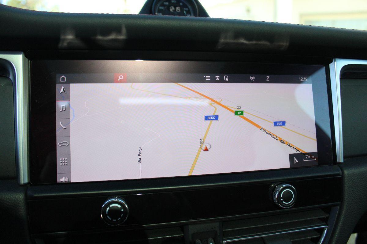 PORSCHE - Macan - 2.0 T 265cv pdk