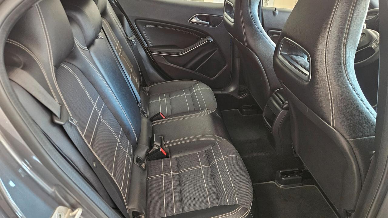 Mercedes-benz GLA 200 d Premium