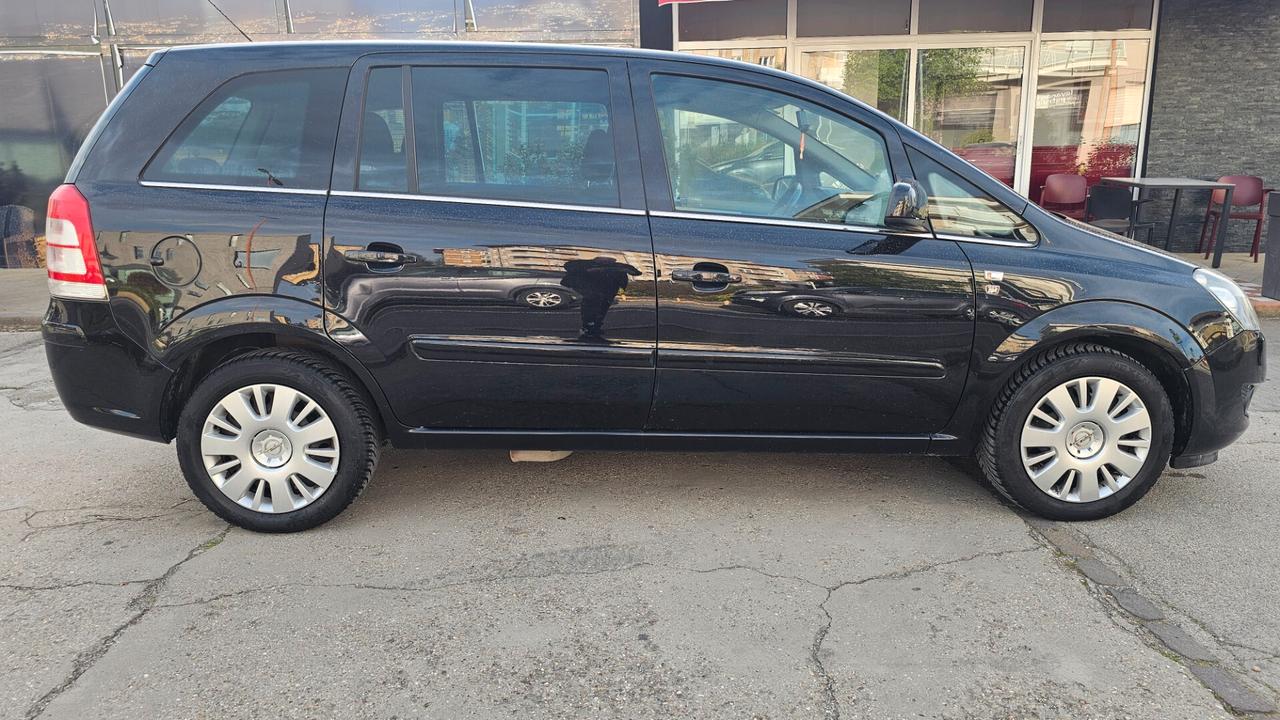 Opel Zafira 1.6 16V ecoM 150CV Turbo Cosmo (110 kw)