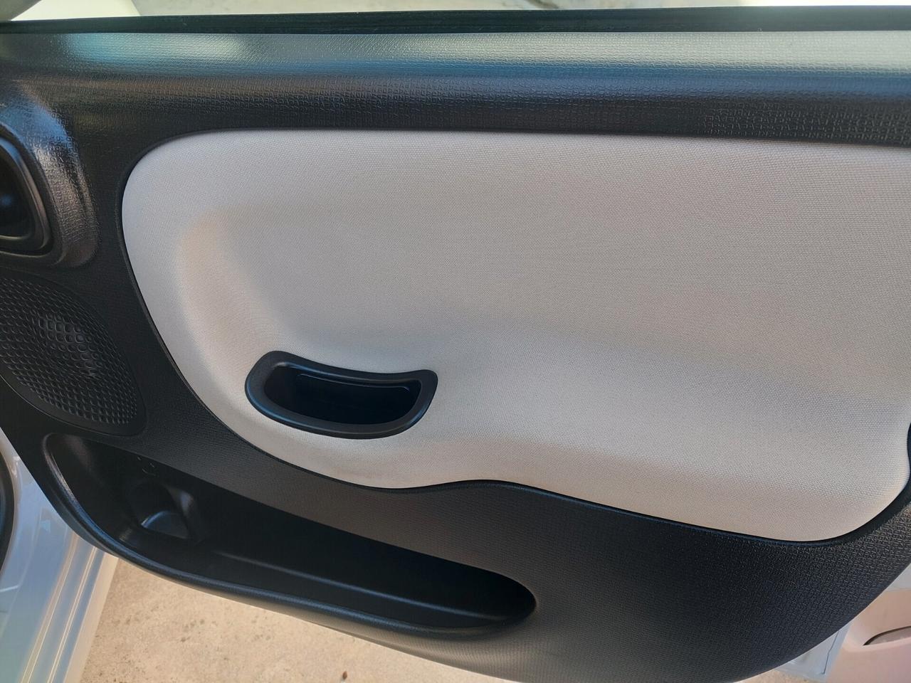 Fiat Panda 0.9 TwinAir Turbo Natural Power Lounge