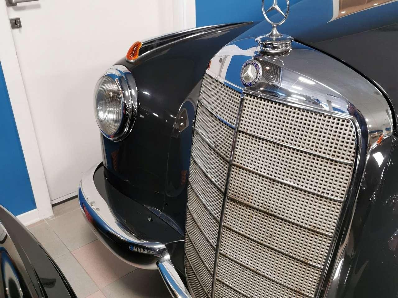 Mercedes-Benz 300 Adenauer prima serie