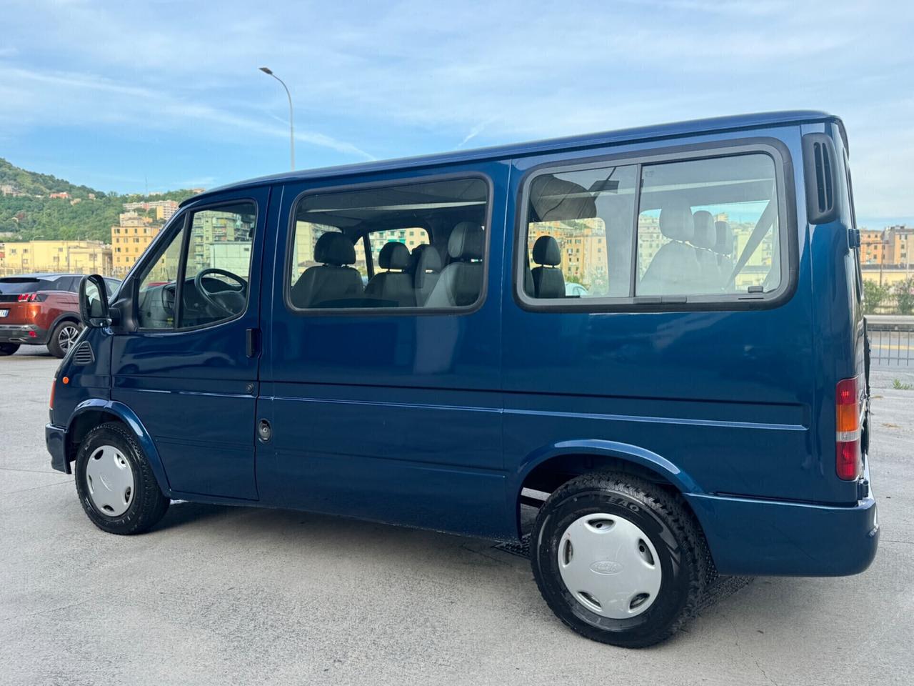 Ford Transit/Tourneo 2.5 TD/100CV PL 9 posti